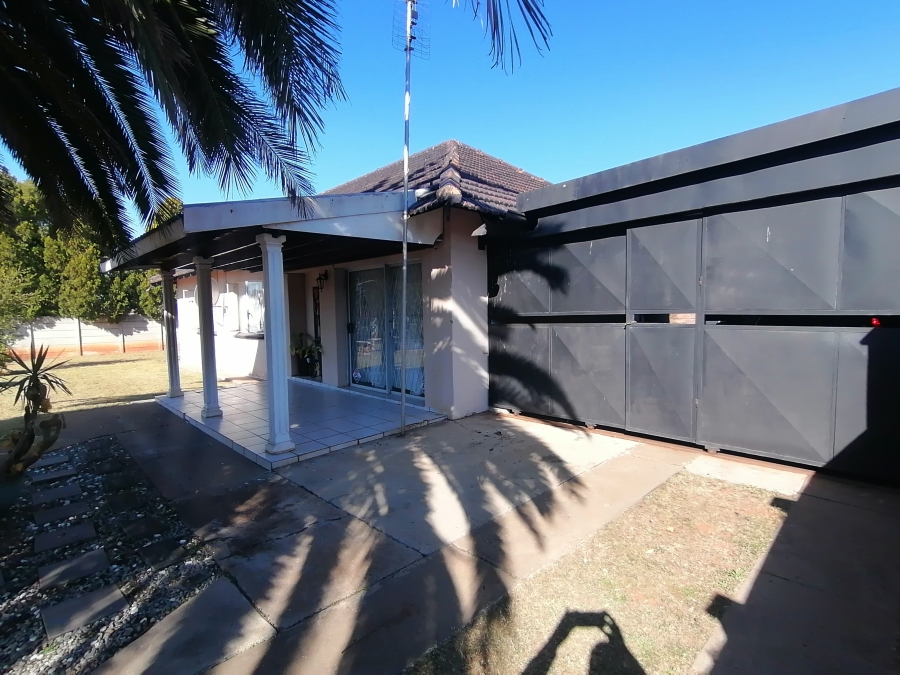 3 Bedroom Property for Sale in Stilfontein Ext 4 North West